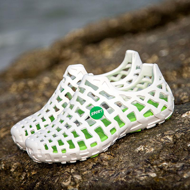 

Summer Hole Shoes Men s Hollow Beach Sandals Wading Pig Cage Shoes Bag Head Fashion Men s Shoes Sports Couple 36