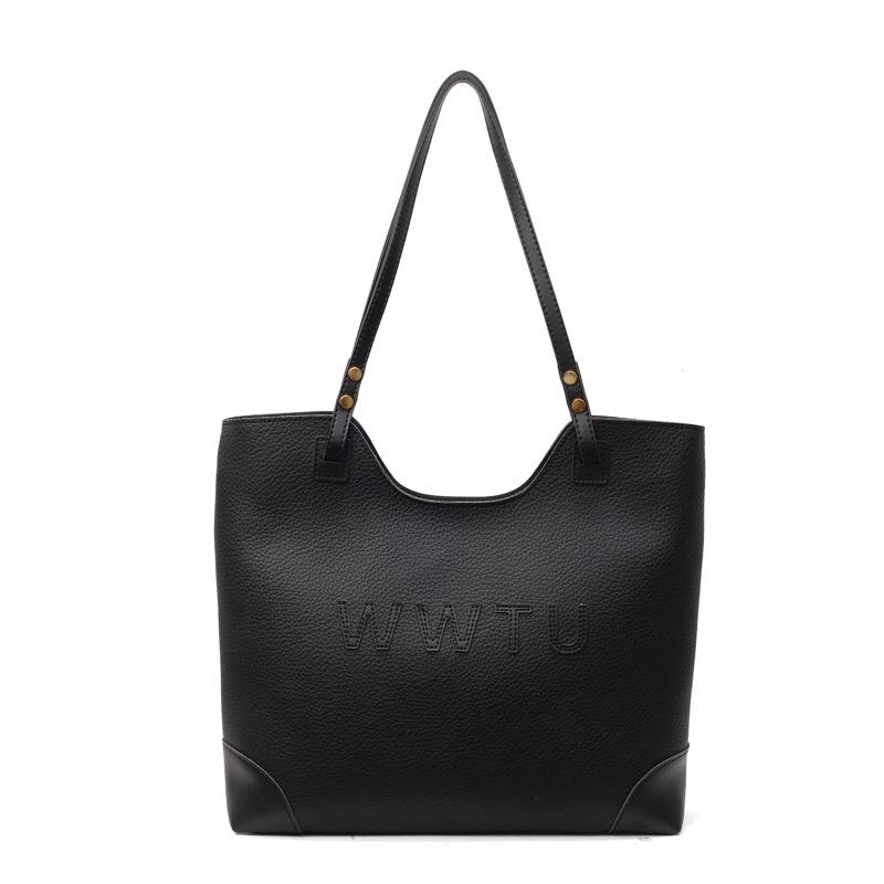 

Fashion Large-capacity Tote Bag Women s New Casual Versatile Fashion Commuter Shoulder Armpit Bag чорний