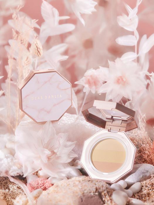 DEARDAHLIA Blooming Edition Sheer Light Finishing Powder