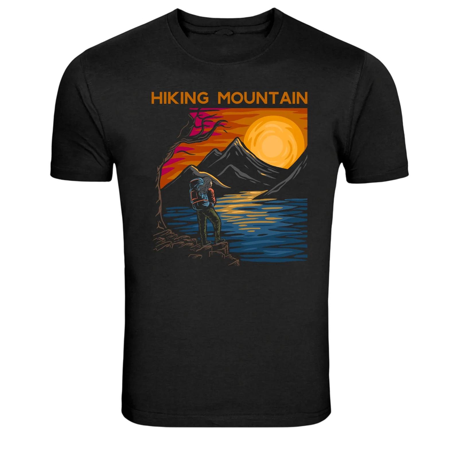 Hiking Mountain Sunset Adventure Graphic T-Shirt M