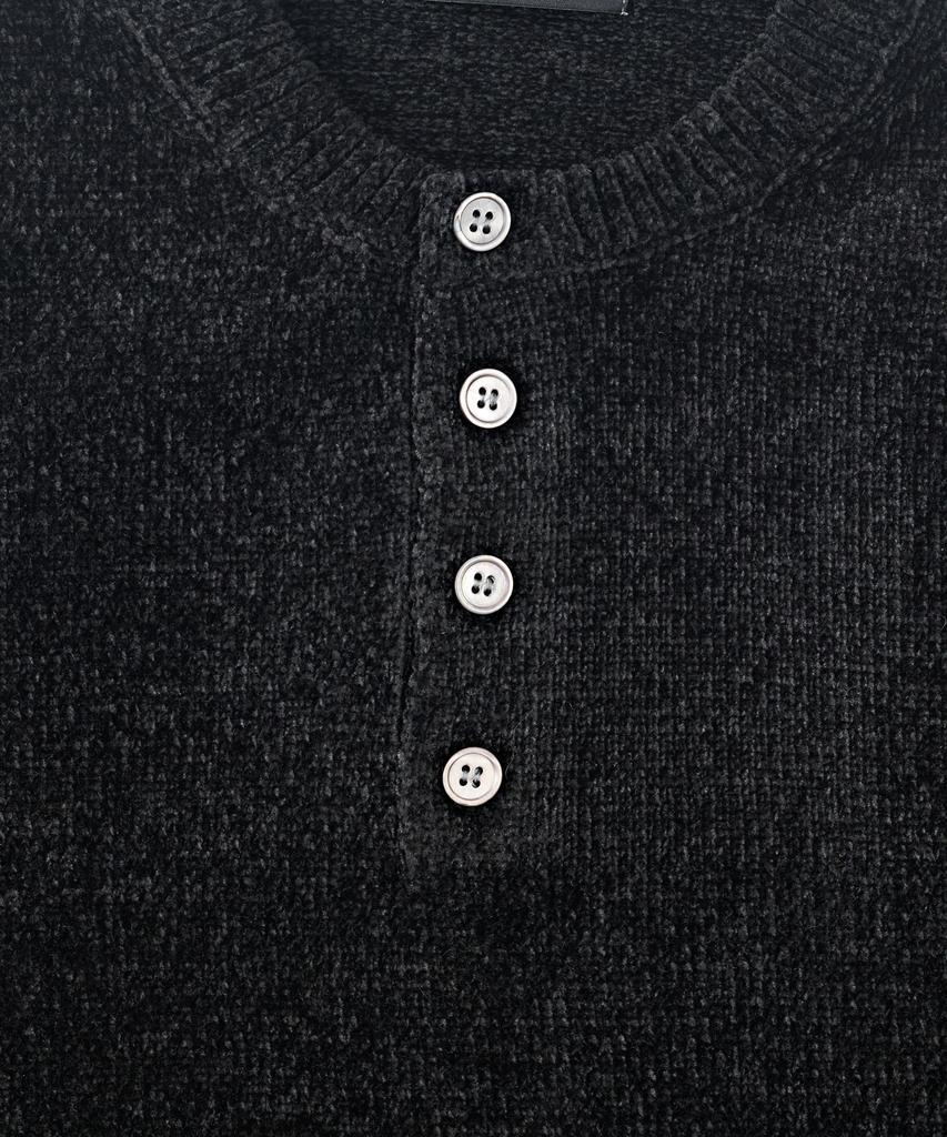 ANALOG MOOD Velour Refined Henley Neck Round Knit (Black)