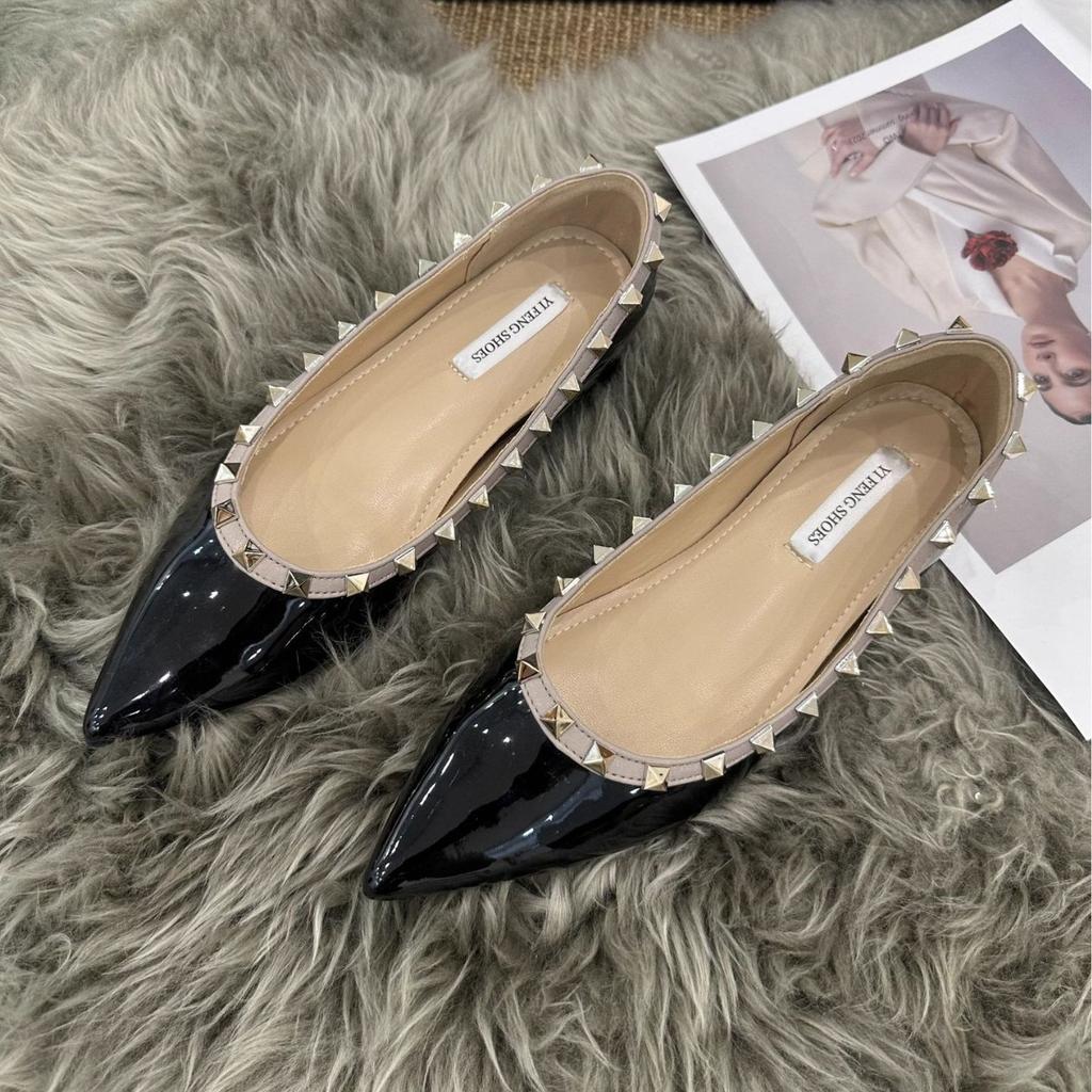 Single Shoes Women's Spring and Autumn 2025 New Pointed Rivets Inner Height Increase French Patent Leather Fashionable Versatile Shallow High Heels