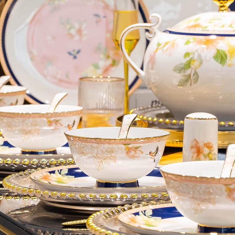 Набор столовой посуды из костяного фарфора Ling Shi Jingdezhen - 70 предметов  Весенний цветок