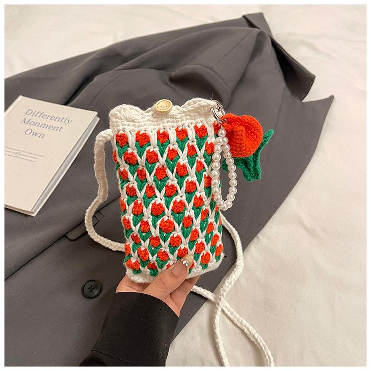 

2025 new messenger parent-child bag, mobile phone bag, niche versatile tulip wool, hand-crocheted finished bag оранжево-красный