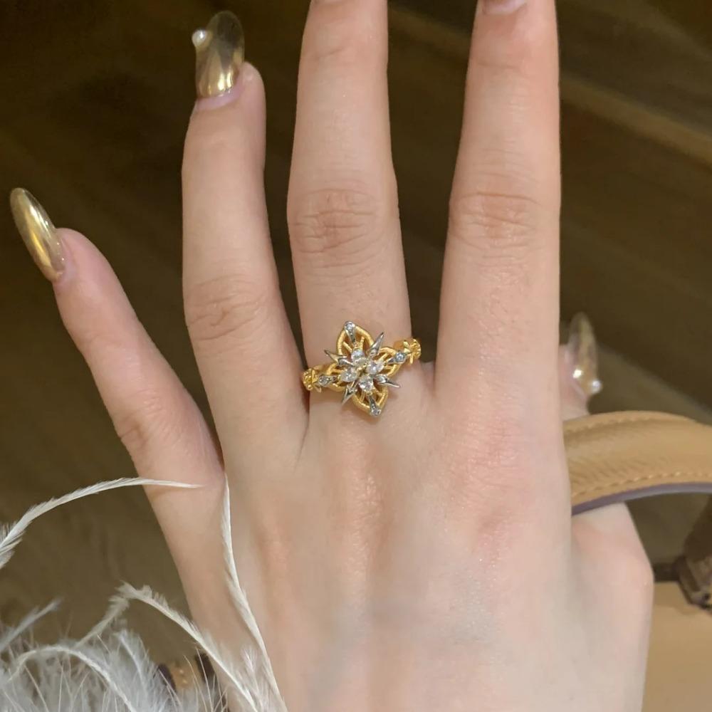 Vintage Arrow Ring for Women Old Money Style Retro Four Leaf Clover Thorn Brushed Diamond Ring