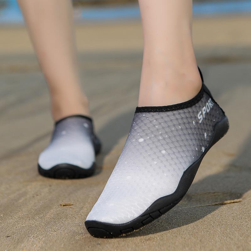 Unisex Quick-Dry Amphibious Shoes: Breathable, Anti-Slip, Cut-Resistant Footwear for Beach and Land. 46 (Details in Page)