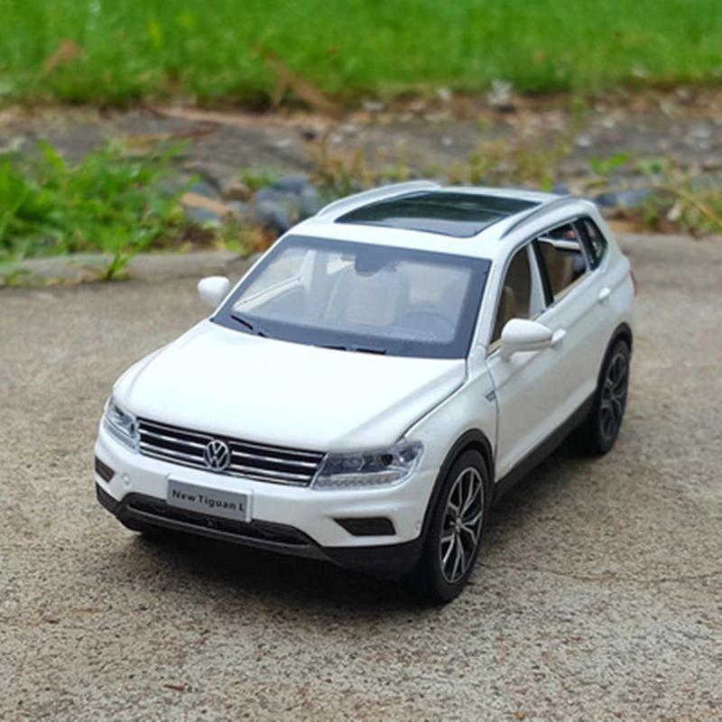 W201:32 Volkswagens Tiguan L SUV Alloy Car Model Diecasts Metal Toy Vehicles Car Model Simulation Sound Light Collection Gift