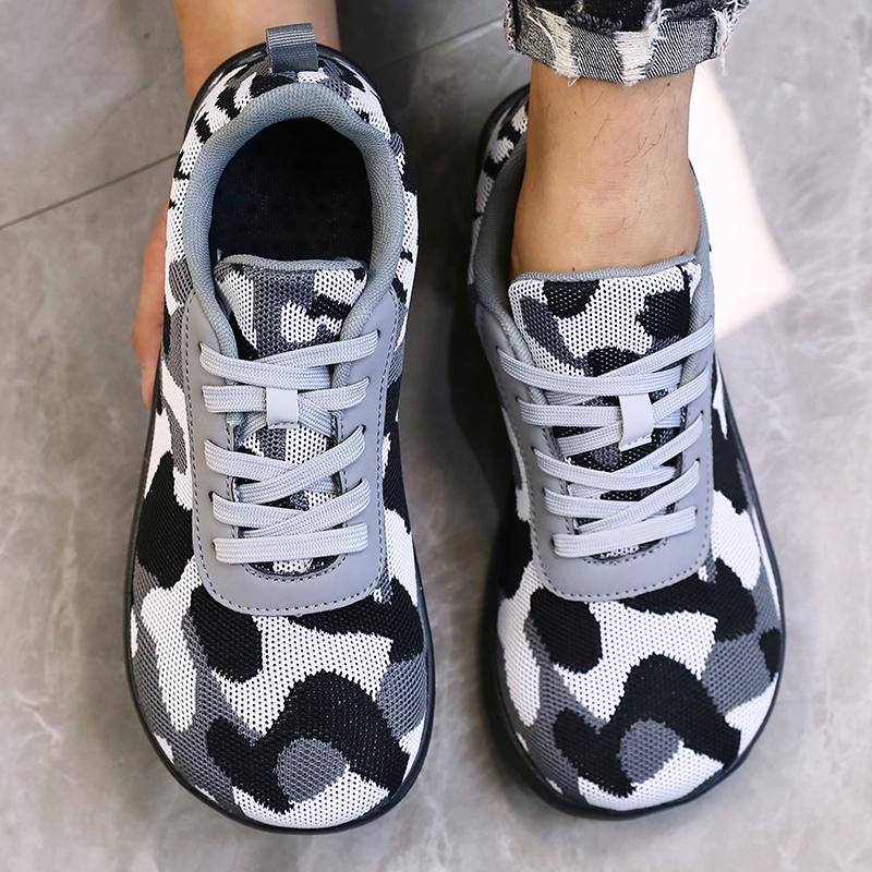 Wide Toe Soft Soled Men's Shoes Loose Comfortable Sneakers Versatile All Seaso Outdoor Trendy Barefoot Shoes Zapatillas Hombre