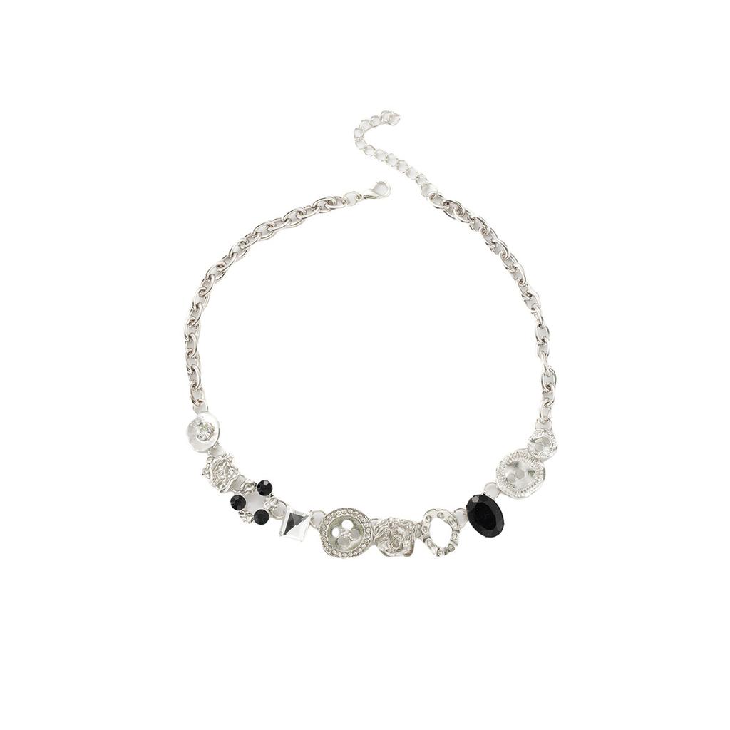Metal Heavy Industry Y2K Sweet Cool Wind Button Necklace Retro Niche Design Diamond Neck Chain Women'S Personality Sweet Cool Necklace