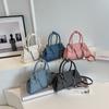 Lässige Schultertasche Kleine Tasche Damentasche 2024 Neue einfache Textur Umhängetasche Mode Handtasche Kleine quadratische Tasche