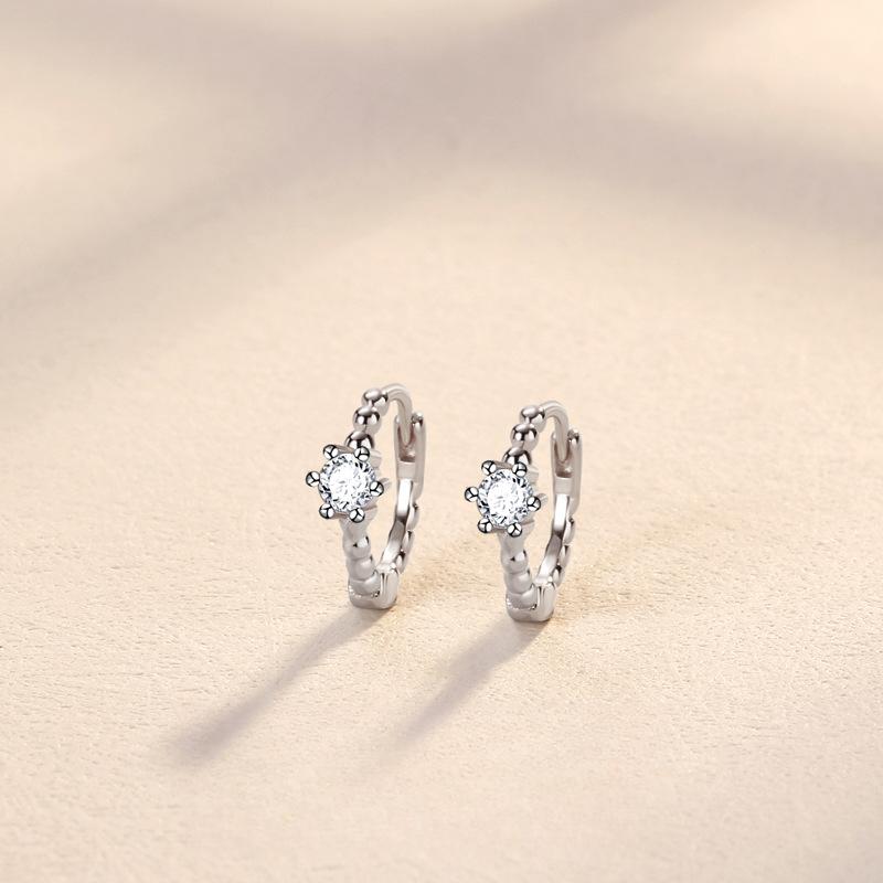 Single Diamond Ear Buckle Women's Simple and Small Temperament Niche High-end Design Sense Diamond Earrings Girls Gift