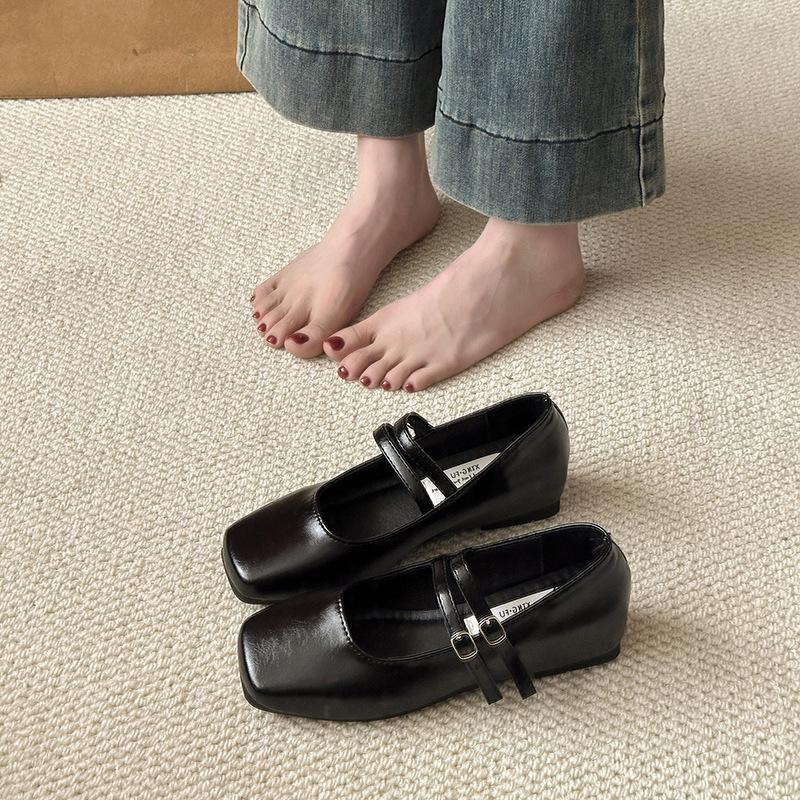 French square head shallow mouth single shoes women's 2025 new Korean version temperament fairy soft flat Mary Jane shoes