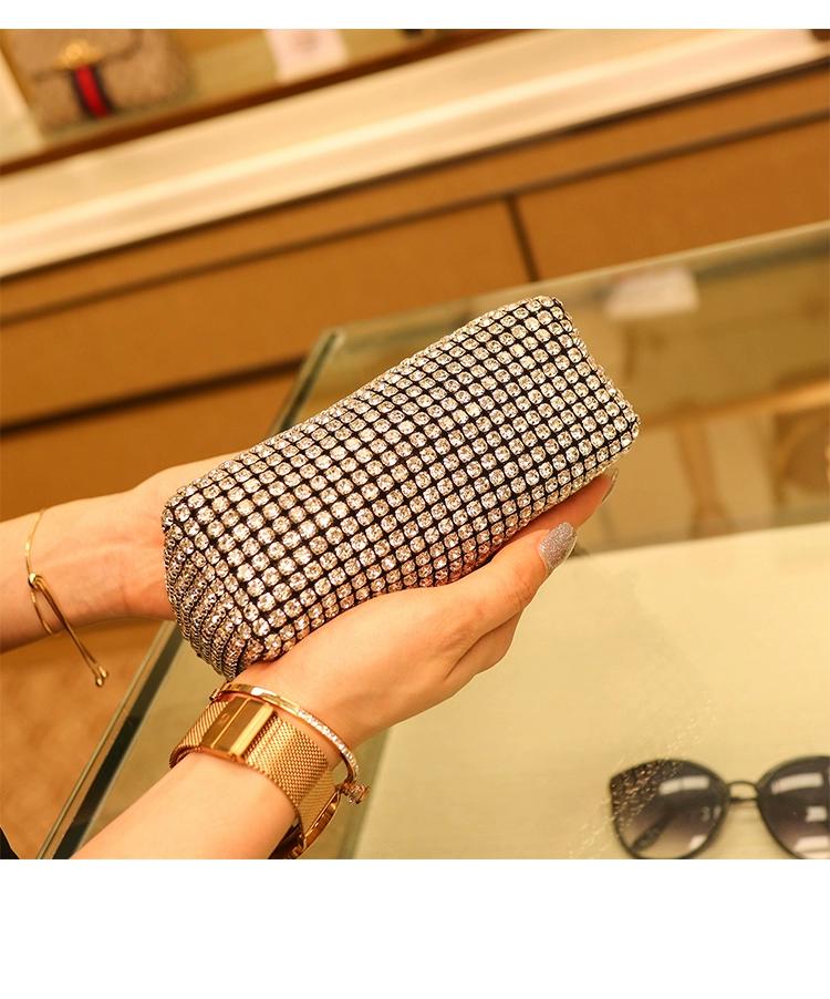 Сумка с блестящими бриллиантами — фото 16