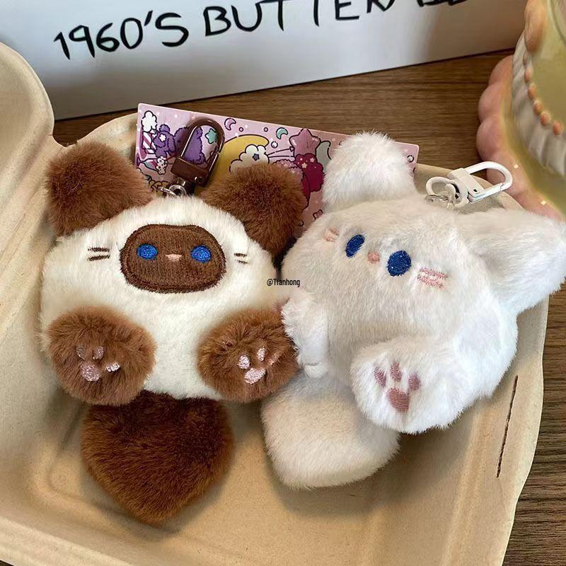 Niedlicher Plüsch Katze Schlüsselanhänger mit langem Schwanz: Weiche Puppen Rucksack Zubehör