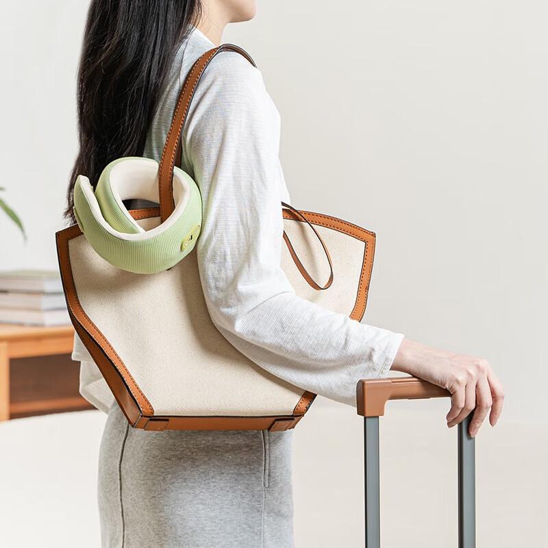 SoiKoi Smart Neck Massager Pillow CN plug (adapter included)