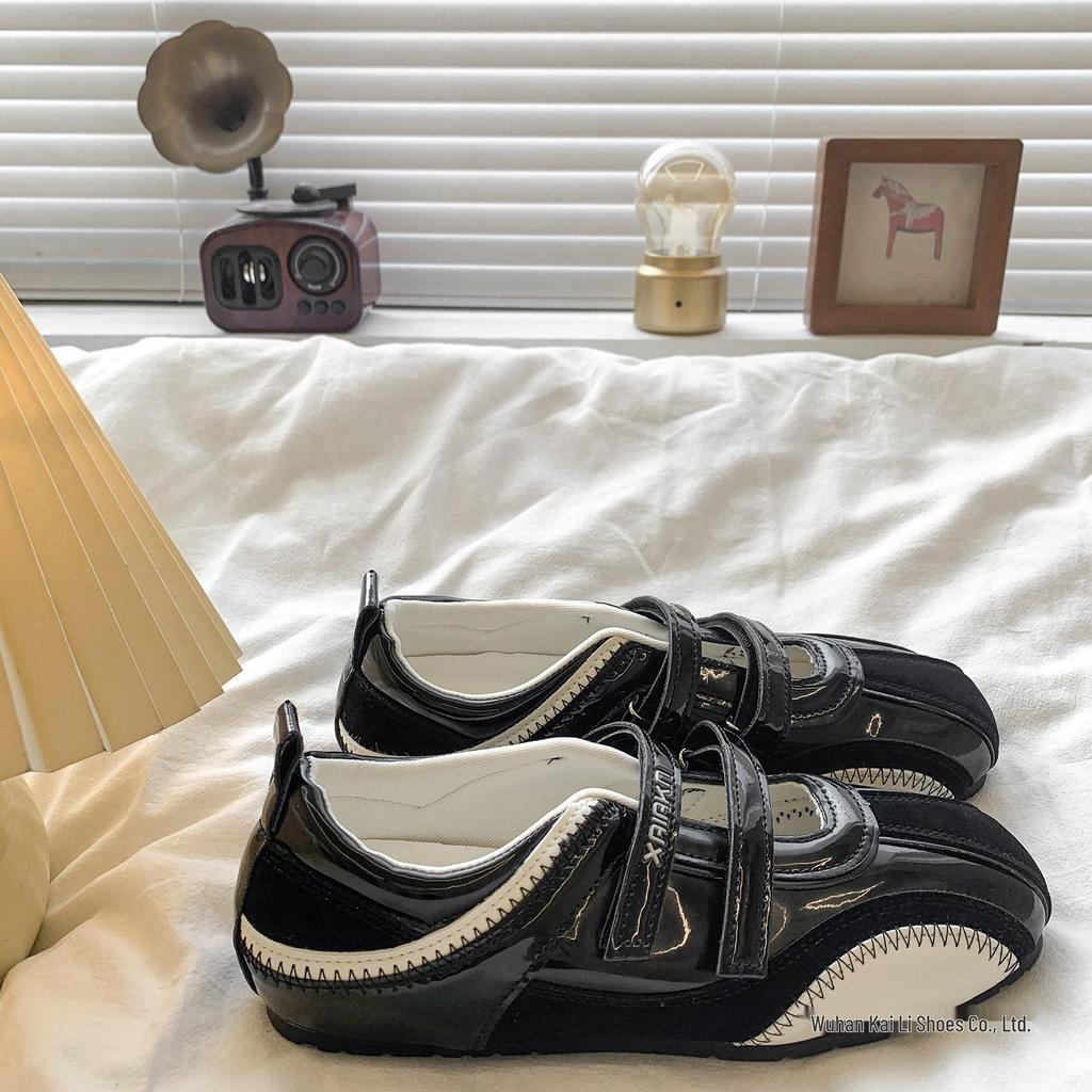Women's Autumn Lightweight Velcro Mary Jane Sneakers - Thin-soled, Casual Sports, with Inner Height Increase.