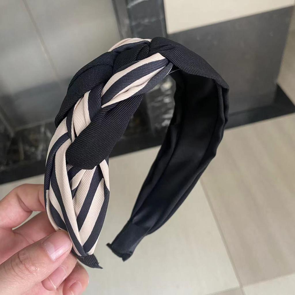 Hand Braided Twist Headband Wide Edge Non-slip Hairband Women's Hair Accessories