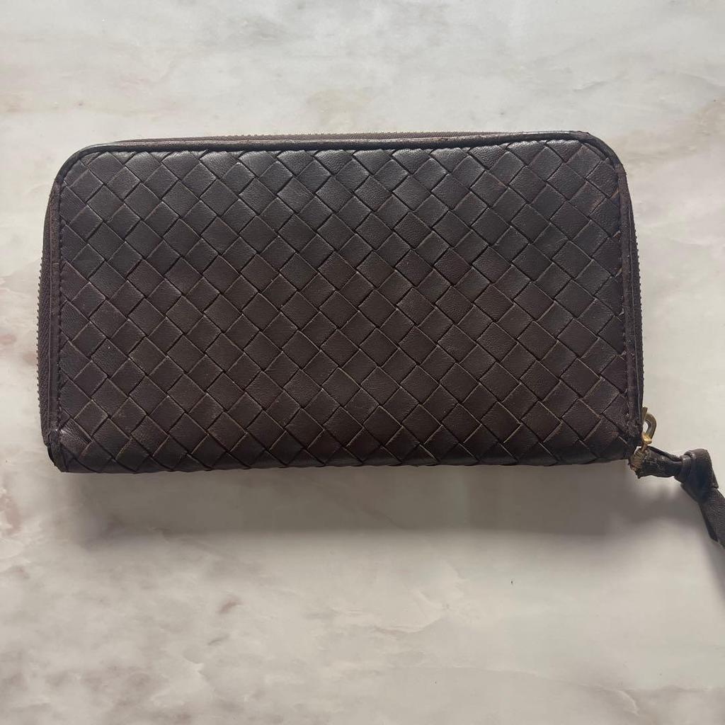 Used Intrecciato round zip long wallet brown