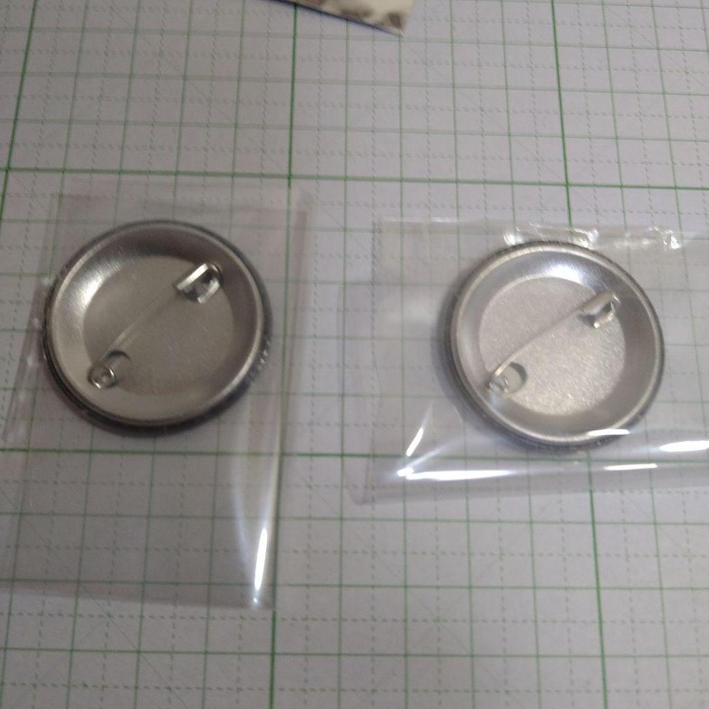 [USED] Girls Band Cry Movie Admission Bonus Badge Featuring Momoka Kawaraki