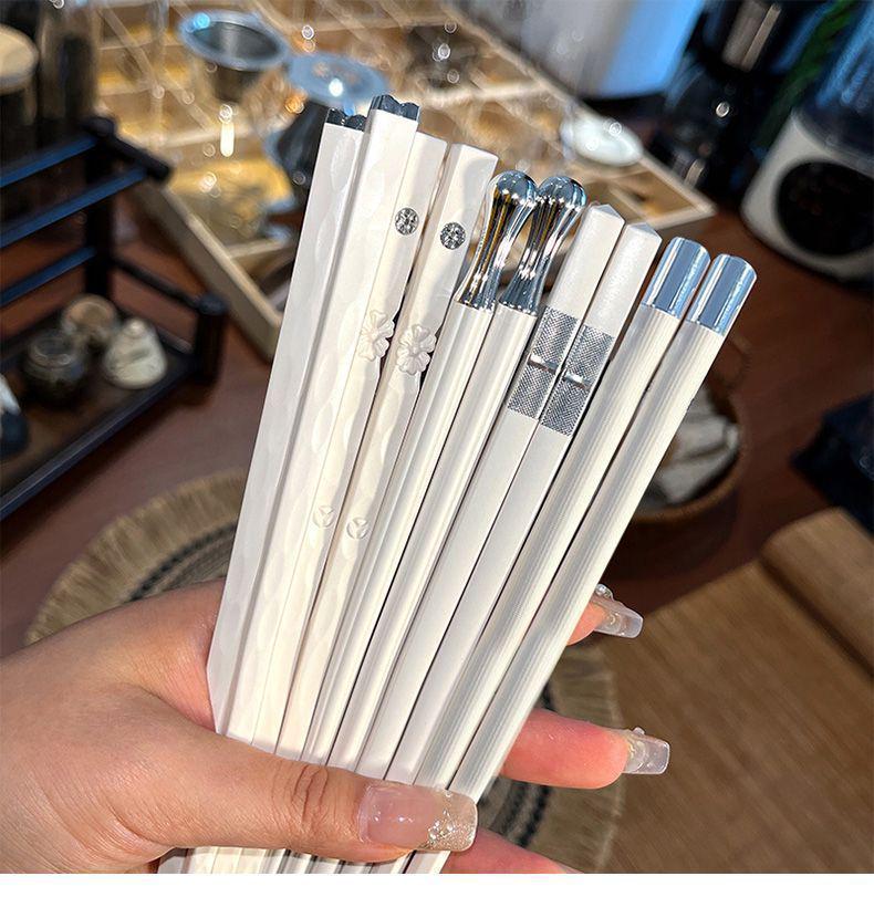 High-Grade Antibacterial Non-Slip Chopsticks - Heat Resistant, Mold Proof, Stylish Alloy for Single Portion Use