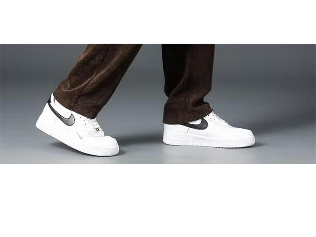 Men's Corduroy Heavyweight Straight-Leg Sweatpants: Trendy Wide-Leg Casual Pants for Spring and Autumn.