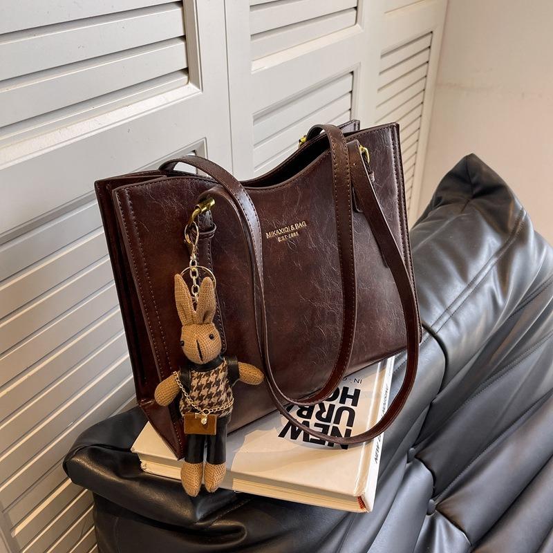 Large-capacity bag women's autumn and winter new retro versatile simple shoulder bag tote bag