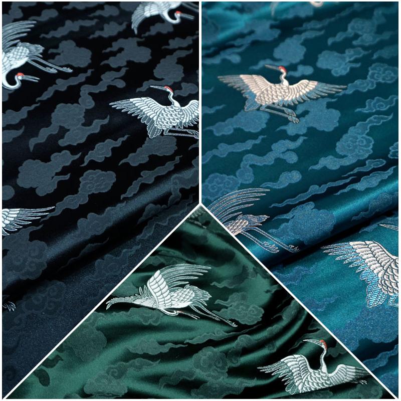 100*73cm Utsøkt Brokadestoff Luksus Retro Kinesiske Traner Sky Broderi Silkestoff DIY Cheongsam Hanfu Bekledningsmateriale