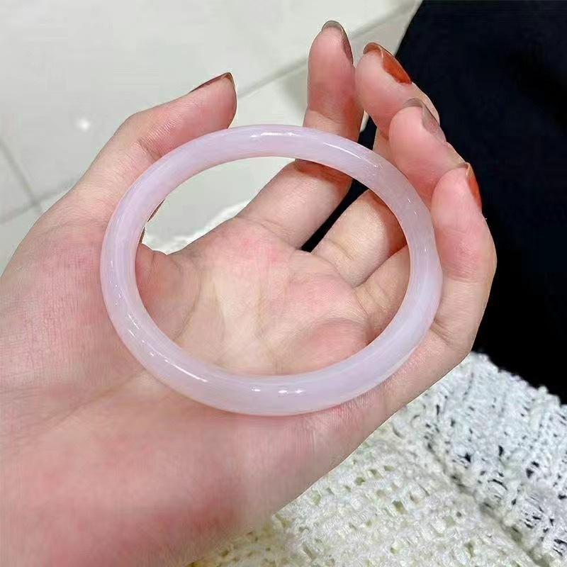 One-Step Glass-Like Jade Bangle: Xiaohongshu Style, Natural Buzhichun Ice-Clear, Women's High-Ice Round Design.