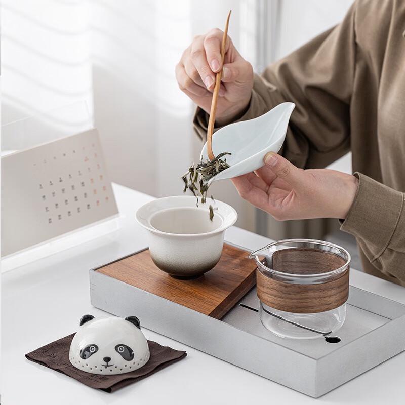 Guochao Style Ceramic Panda Travel Tea Set