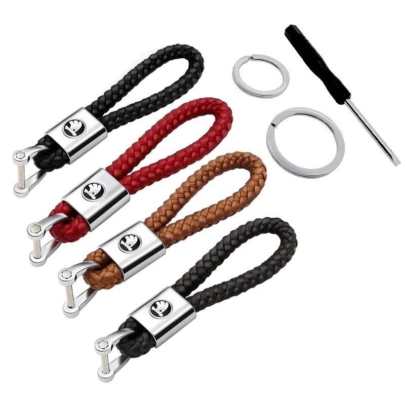 2025 New Key Buckle Chain for Skoda Logo Superb Kamiq Yeti Karoq Tour RS Fabia 2 1 Rapid Kodiaq Octavia 2 A7 Alloy Keyring Car D