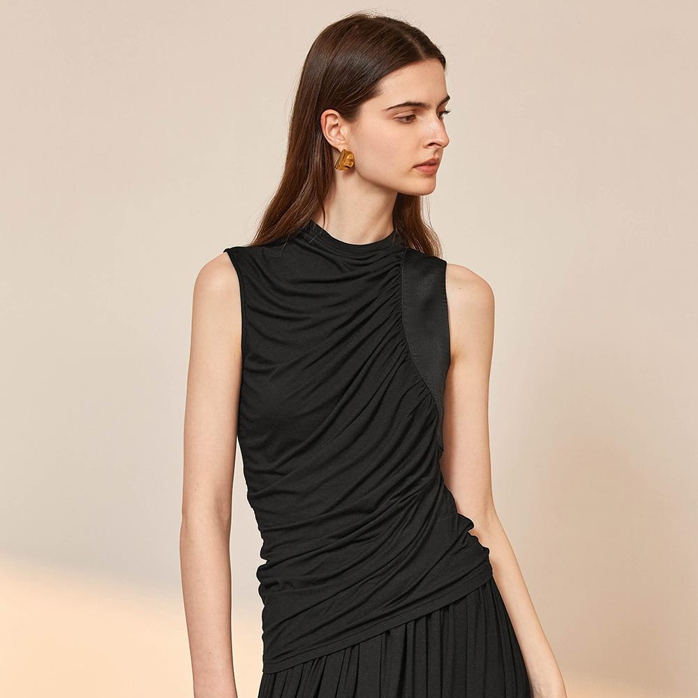 Waiwaiaiem Yy_Pleated Irregular Top_Black