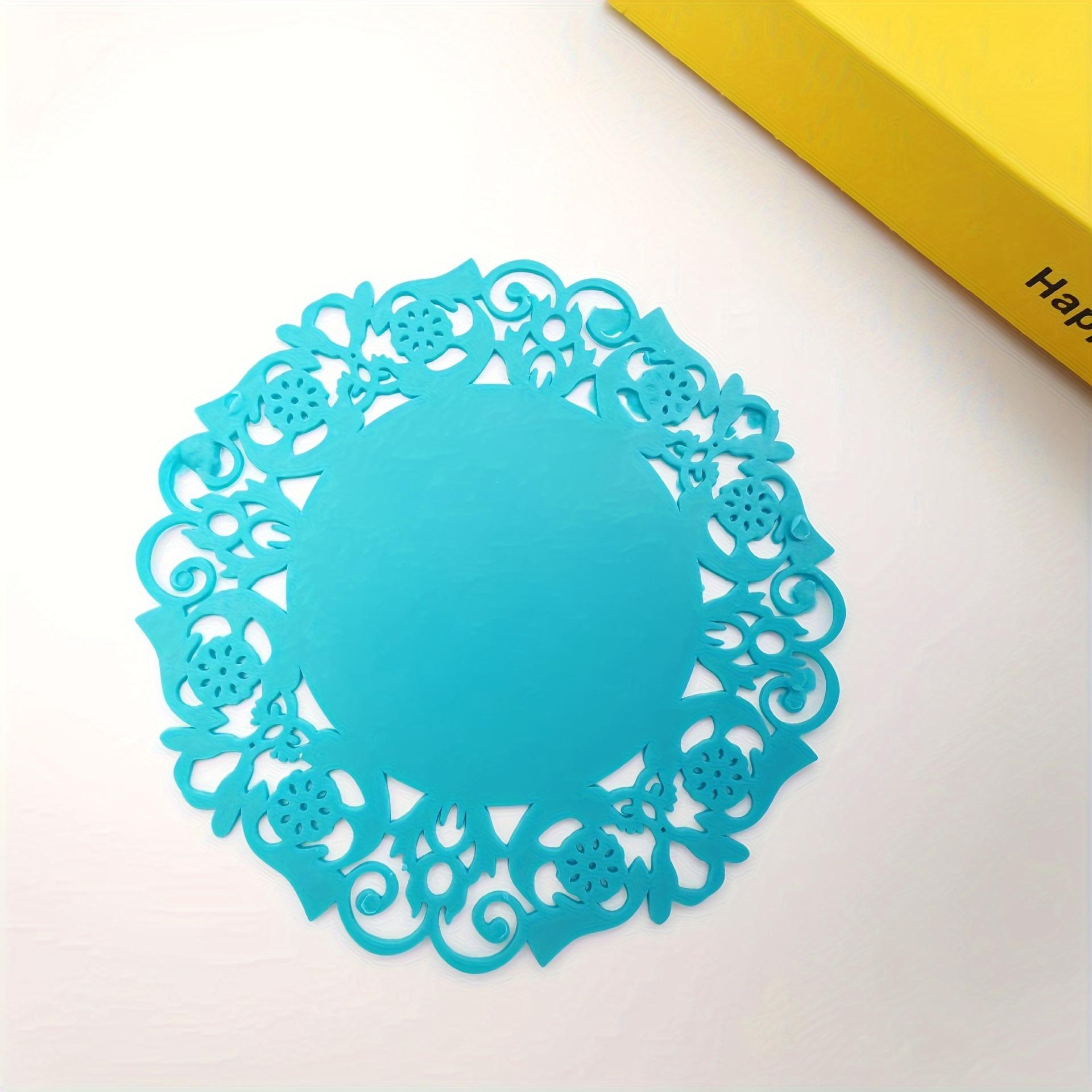 

Creative Hollow Flower Design Silicone Coaster ,non-slip heat-resistant mat, suitable for kitchen, restaurant, home decoration синій