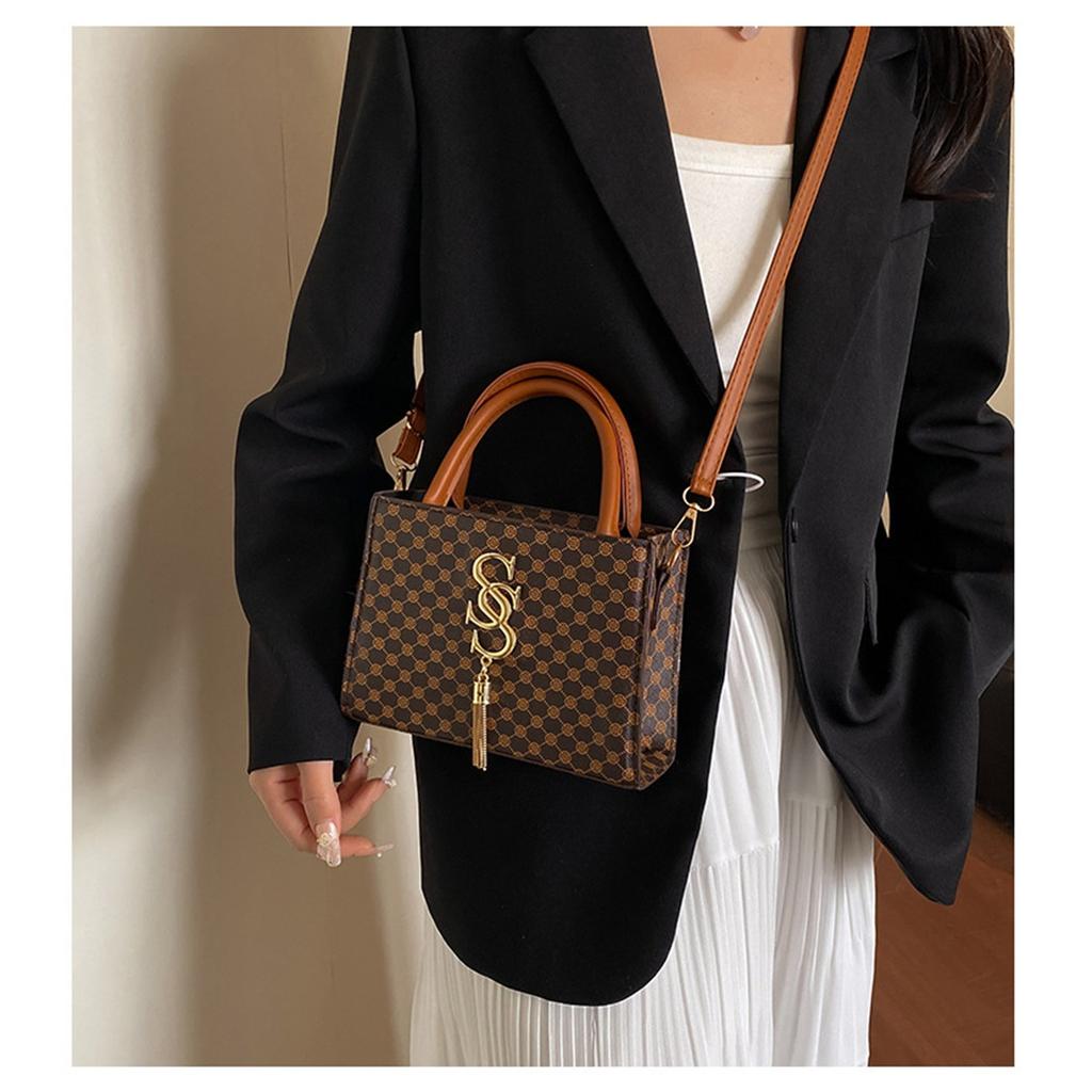 Letter Tassel Trend Fashion Retro Print Fashionable One Shoulder Handbag Small Square Women's Bag