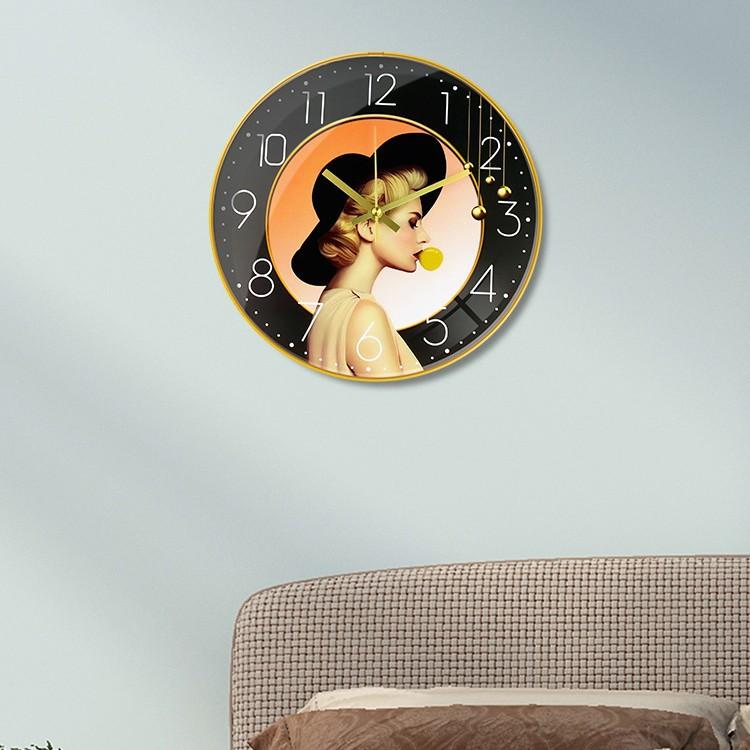 Modern Fashionable Art Silent Living Room Wall Clock Personalized Quartz Clock Simple Light Luxury Wall Clock