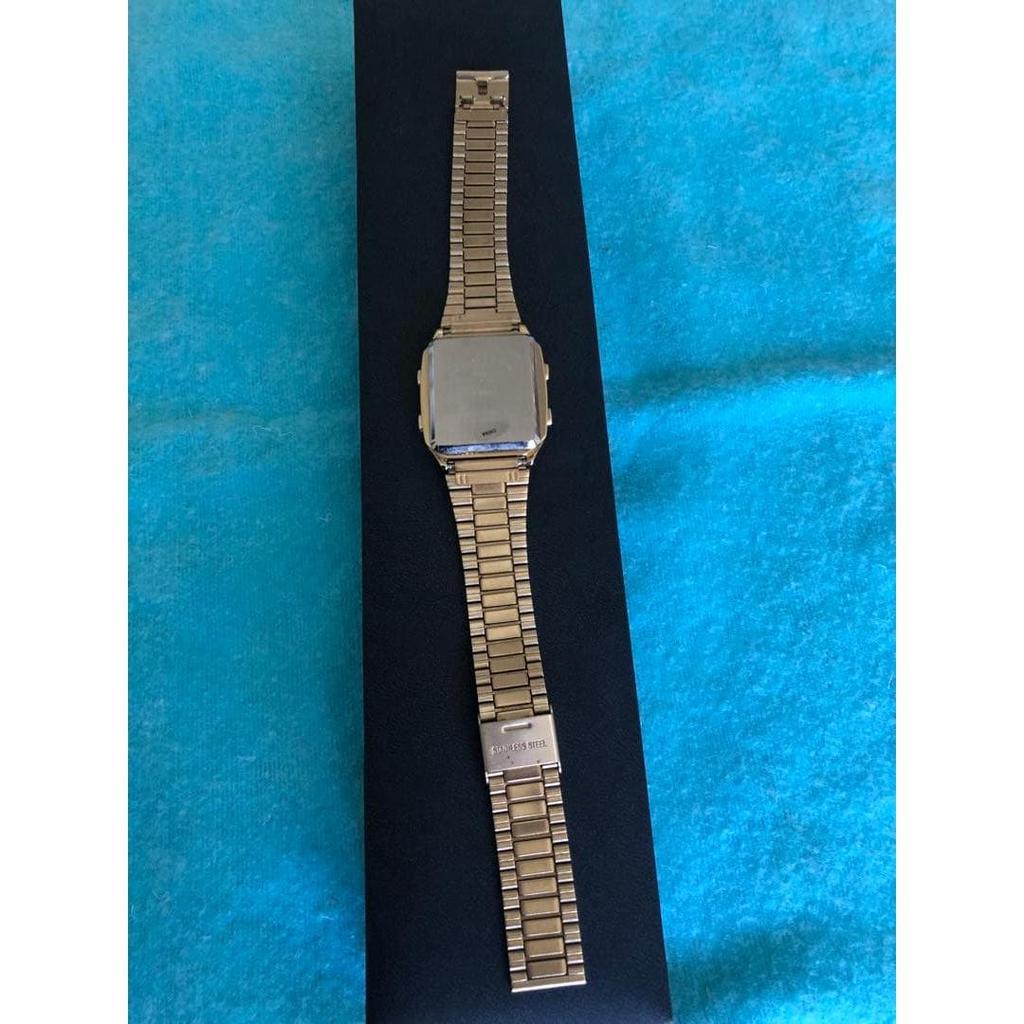 Used TIMEX Q digital watch body