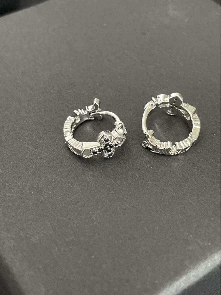 Retro Cross 925 Silver Needle Earrings: Men's High-End Fashion, Heavy Industry Style, All-Match Jewelry Ear Buckles