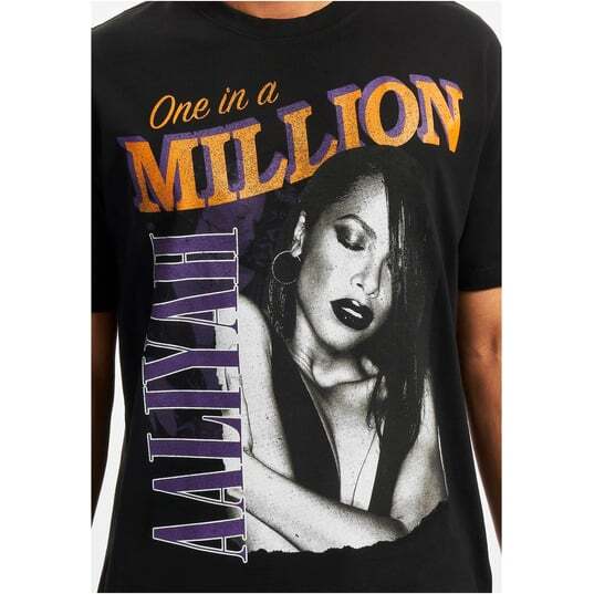 Aaliyah One In A Million Album rare black T-Shirt basic style tee S