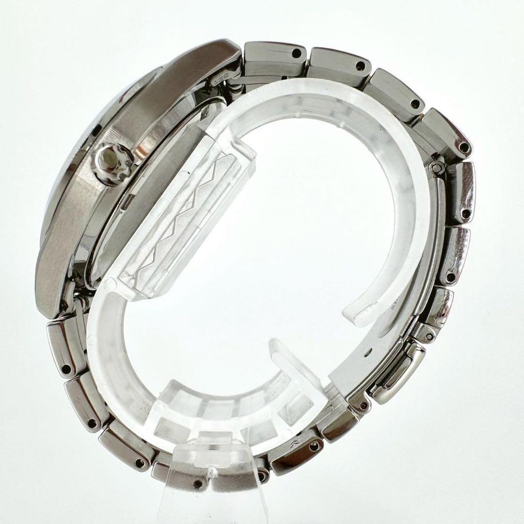 [USED] Working SEIKO Solar Day-Date Round Watch in Gold