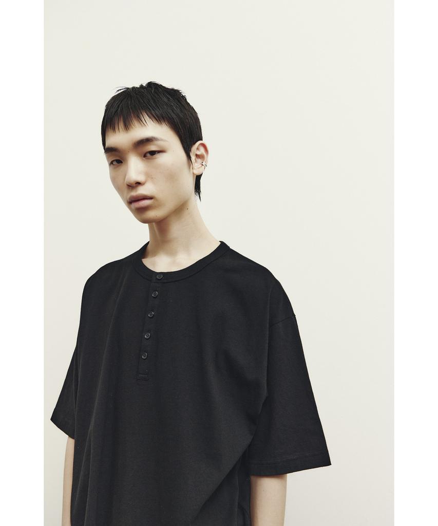 YOUTH Henley Neck H/S T-Shirt - Black