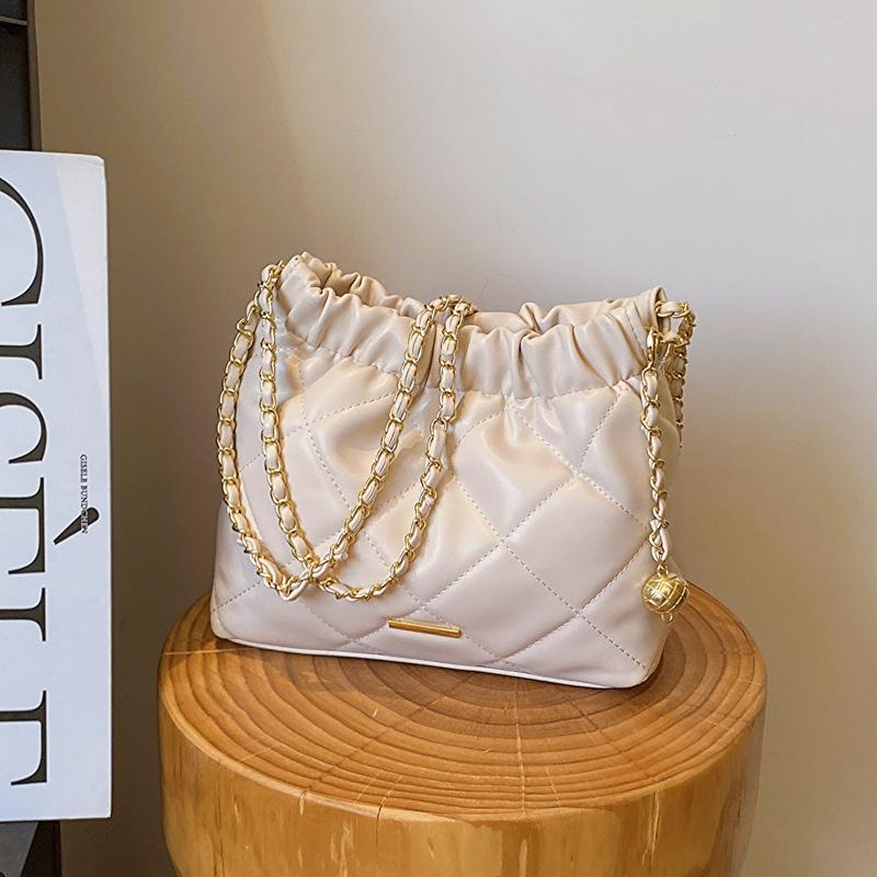 Soft leather large-capacity fashion pleated chain shoulder bag 2025 summer new foreign style casual bag with strap messenger bag