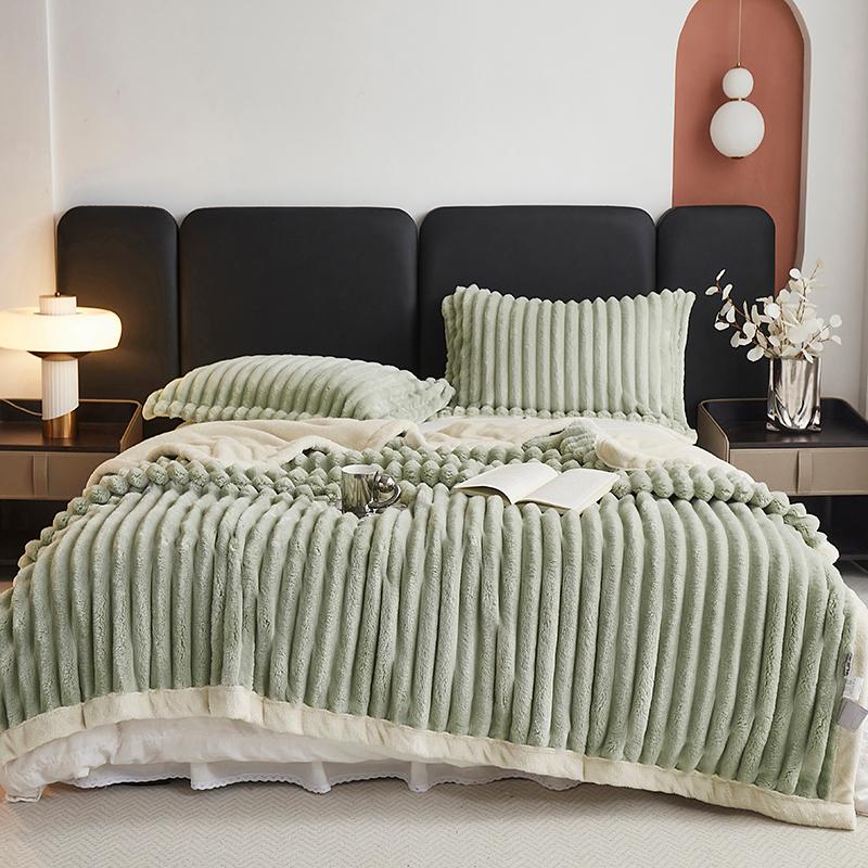 Autumn Winter Arctic Velvet Blanket Thicken Warmth Skin Friendly Bed Blankets High Quality Warm Comfortable Sofa Throw Blanket