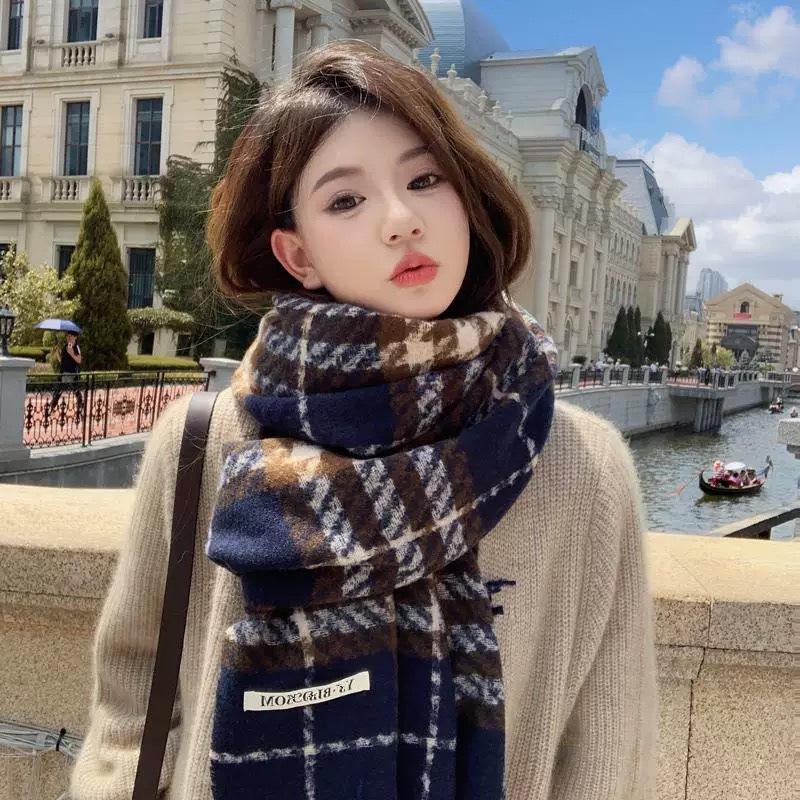 New Type of Enlarged Winter Plover Versatile Plaid Scarf for Women Thickened Couple Tassel Student Warm Scarf for Men