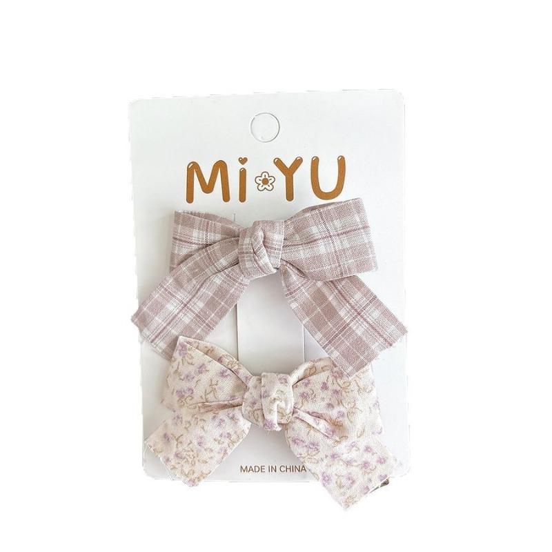Fabric Floral Bow Bag with Fabric Pleats and Clips for Girls with Checkered Style That Is Versatile and Features Side-blow Hairstyle Hair Clips