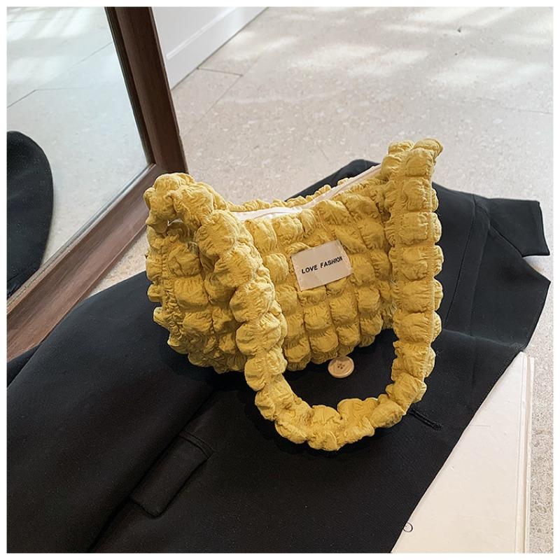Large Capacity Solid Color Shoulder Bag New Internet Celebrity Pleated Cloud Underarm Bag Niche Commuter Pleated Bag Wholesale