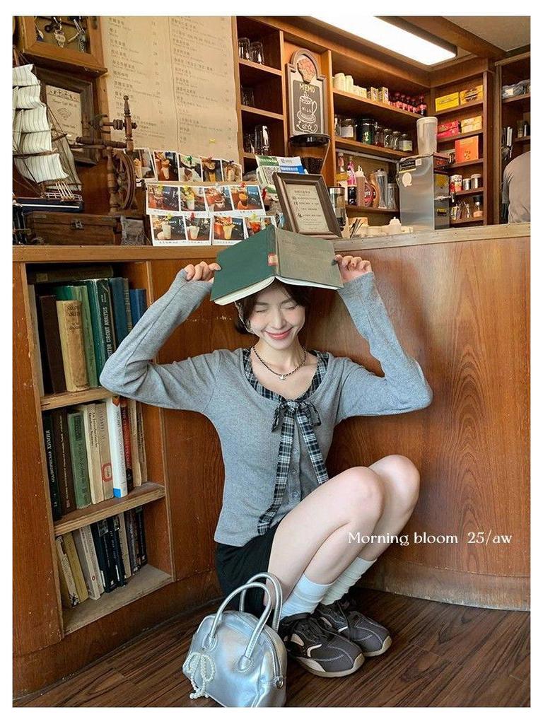 Women's Autumn Slim Fit Retro Lace-up Bow Tie Long Sleeve Top