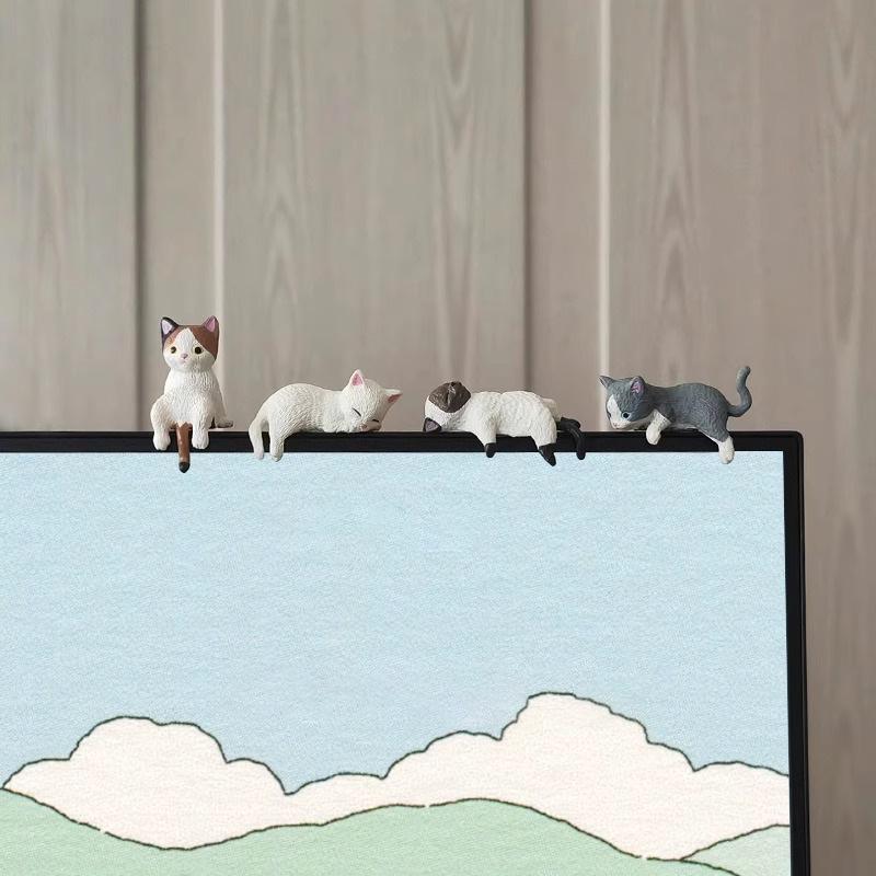 4 Resin Sleepy Cat Ornaments for Car Center Console Display