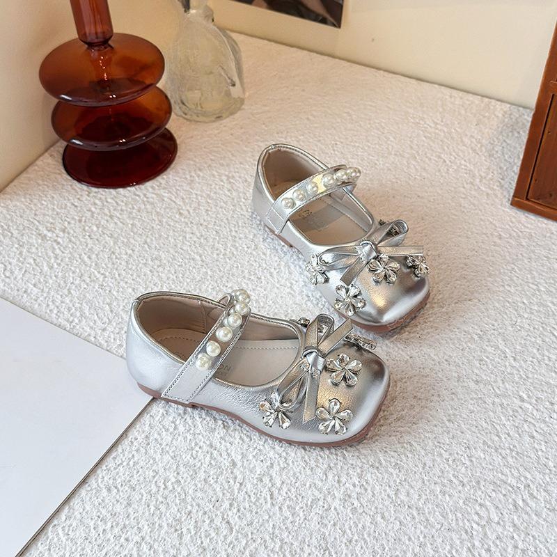 

New Style Children s Shoes - Girls Soft-soled Leather Shoes 23 серебряный
