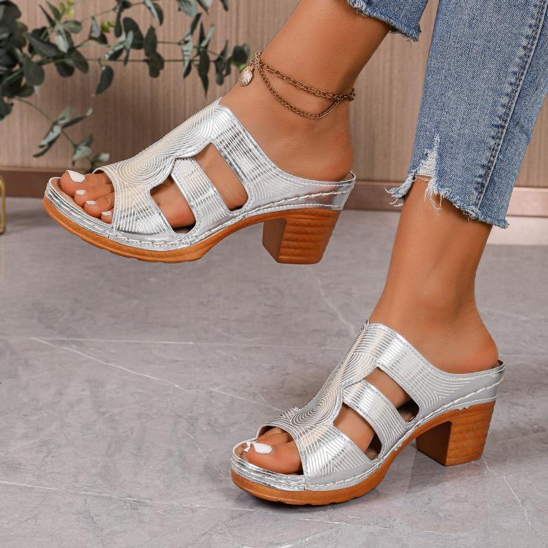 Sandálias de Salto Alto Vazadas com Velcro Tamanho Grande Femininas Novas Fivela Salto Grosso Boca de Peixe