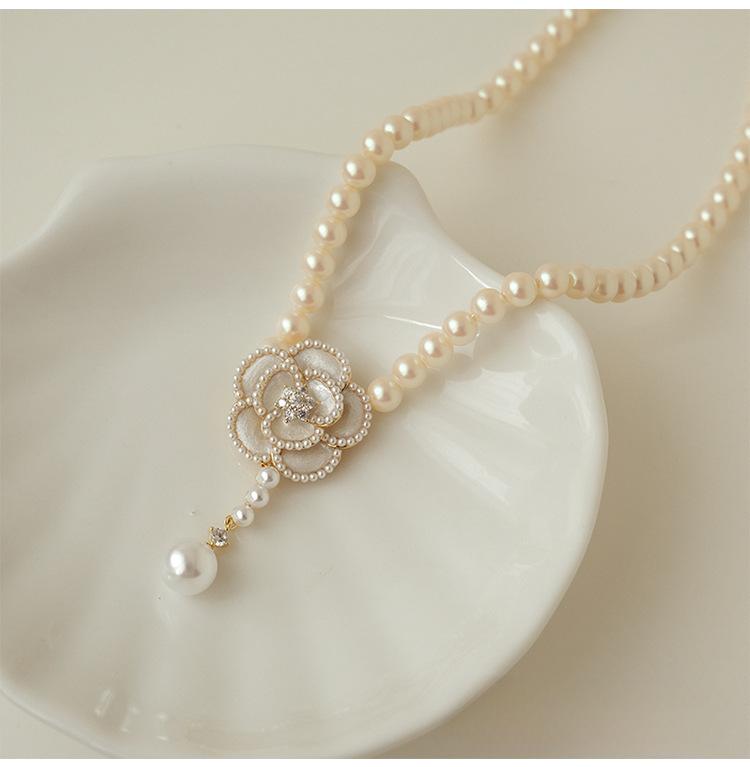 

Очаровательные жемчужные бусины белая камелия кулон ожерелье женская мода ключица цепочка ювелирные изделия аксессуары подарок