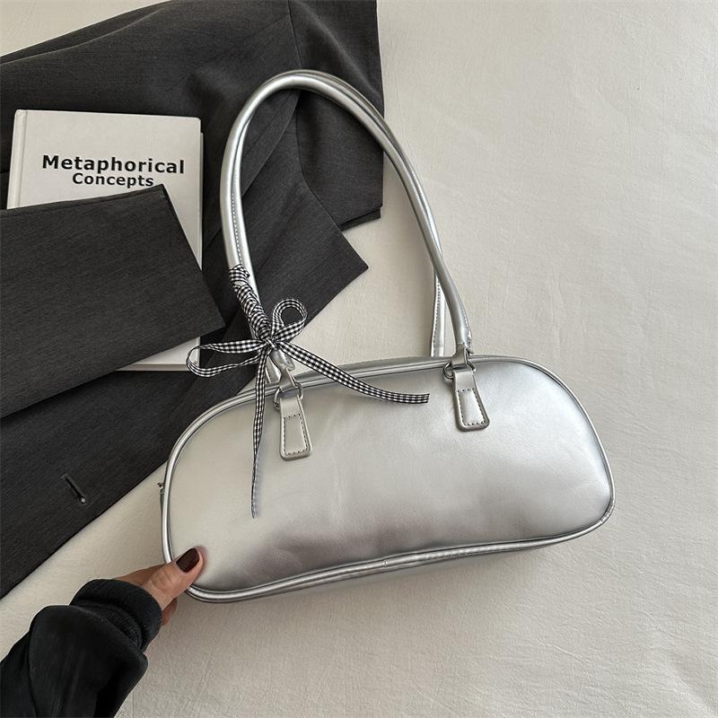 Retro underarm bag women's 2025 summer new simple fashion shoulder bag niche large-capacity portable commuter bag